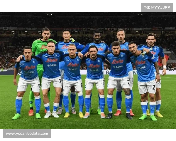 博洛尼亚球员赛后庆祝战胜卫冕冠军